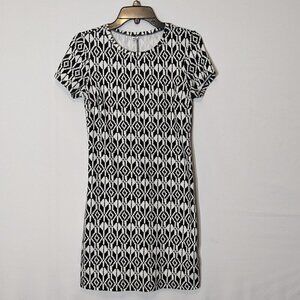 Women's OLD NAVY, Black/White Stretchy Knit Short Sleeve Shift Dress; Size S